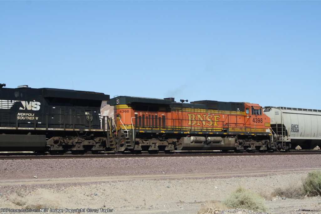 BNSF 4398